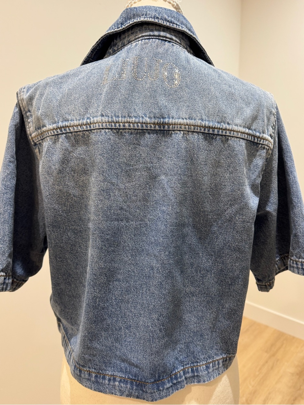 Liu Jo Italian brand women Blue Short-Sleeve Denim Jacket pockets SZ 6 NWOT - Picture 3 of 7